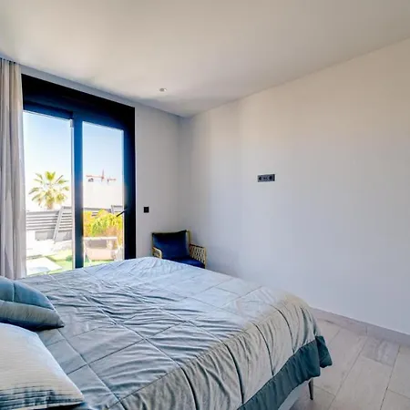 Brasil With Heated Pool And Cinema Villa Finestrat